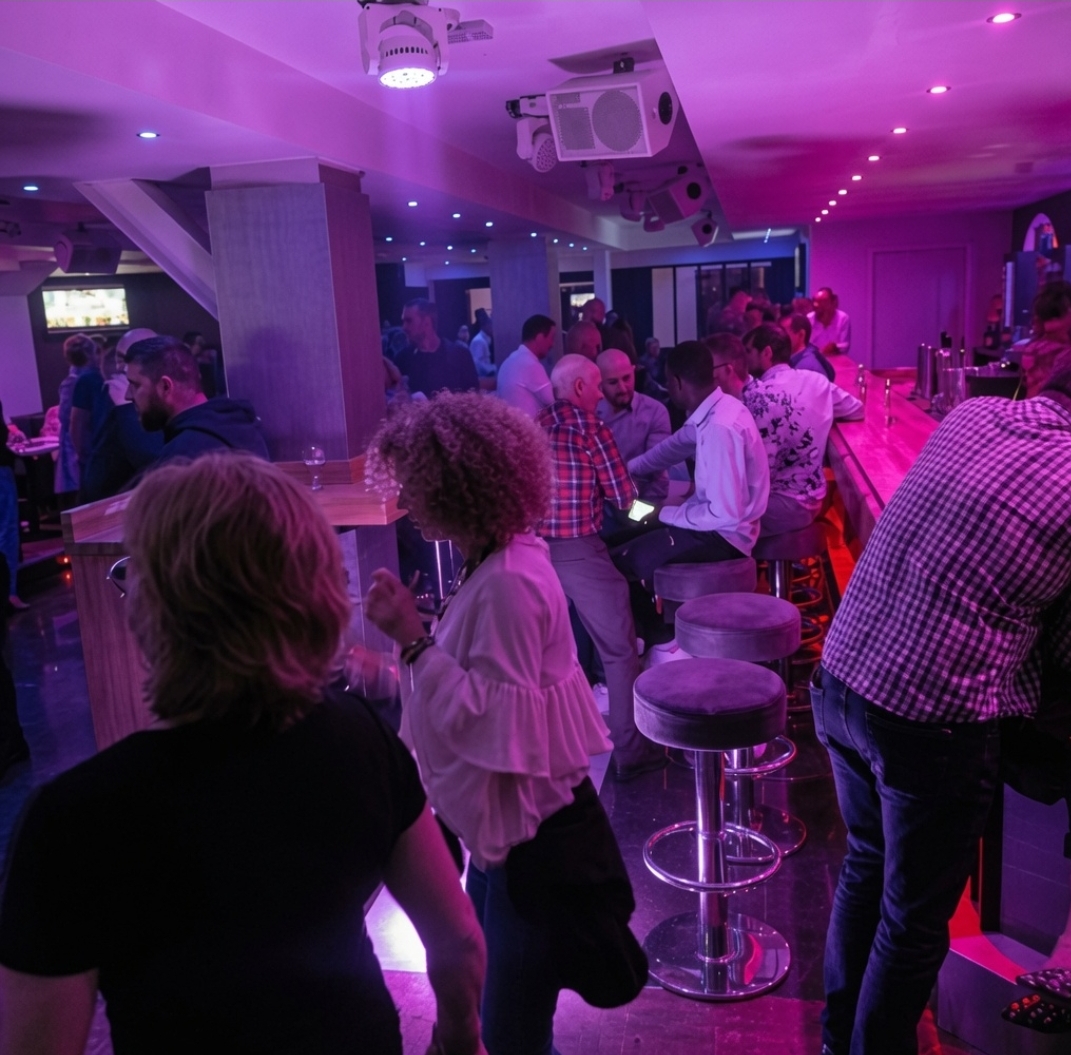 François FK de passage à la discothèque KES WEST de Bours